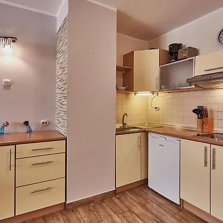 Апартаменты -zeromskiego 5 *