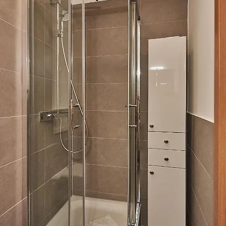 Апартаменты -zeromskiego 5 *